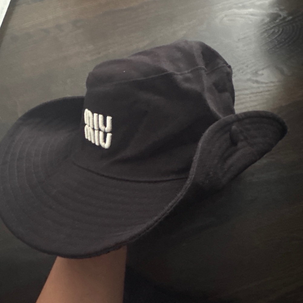 Miu Miu black hat